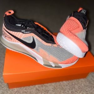 Beautiful  React Vapor NXT HC for woman